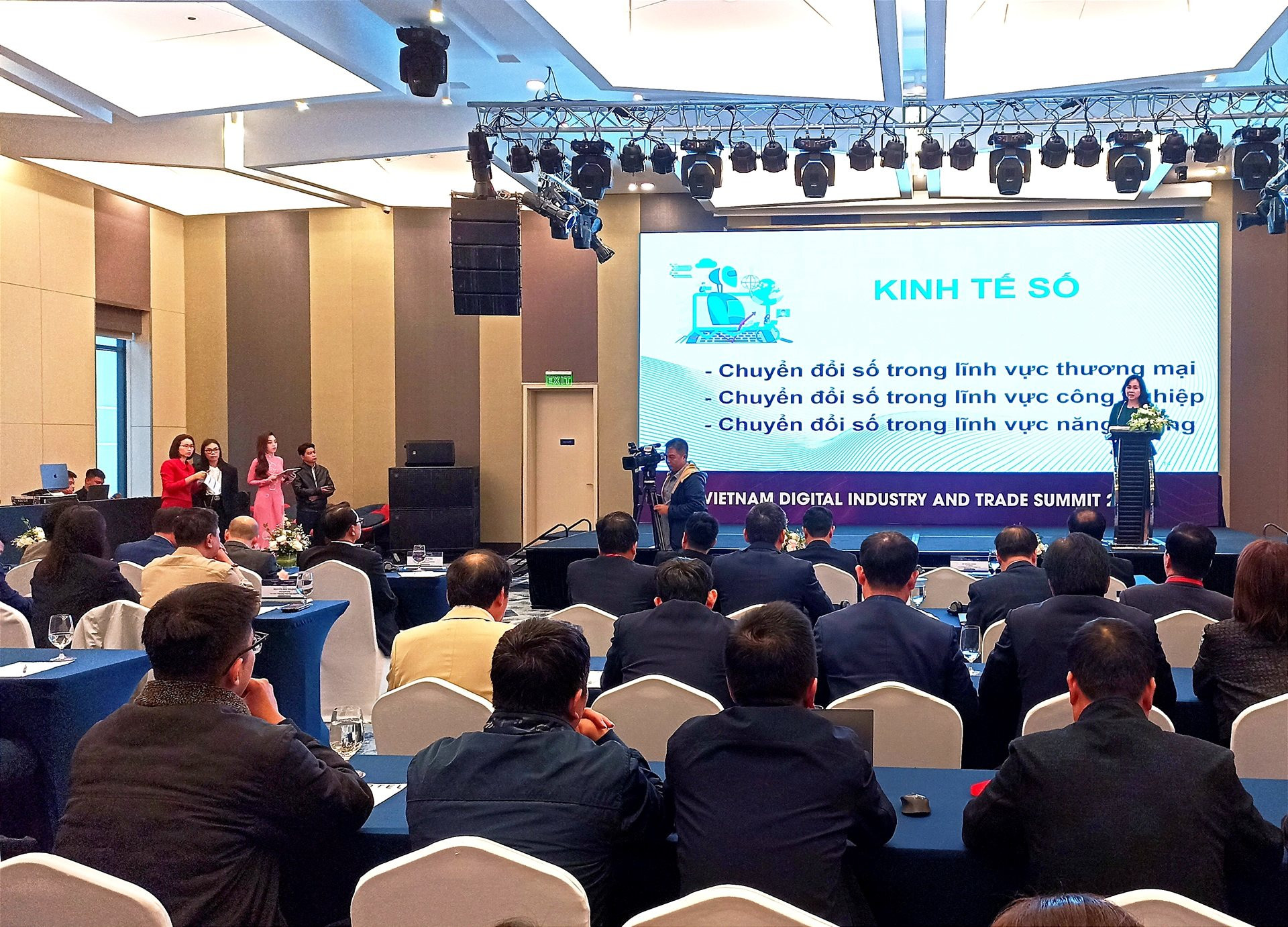 Bộ Công Thương xây dựng chính phủ số 4 “không” và 4 “có”
